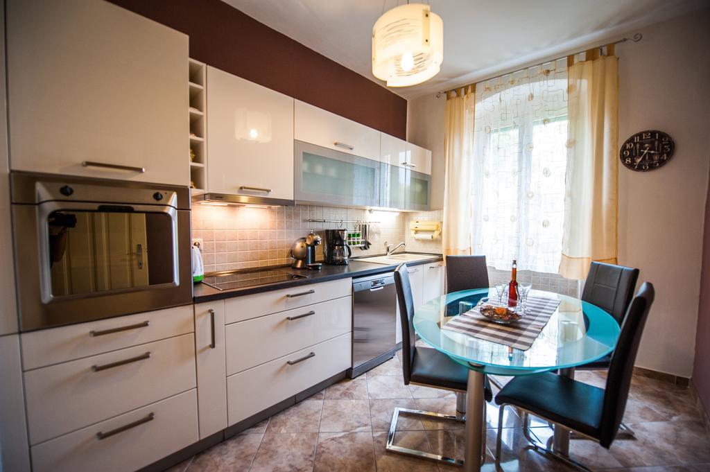 Downtown Apartment Nora Split Kamer foto